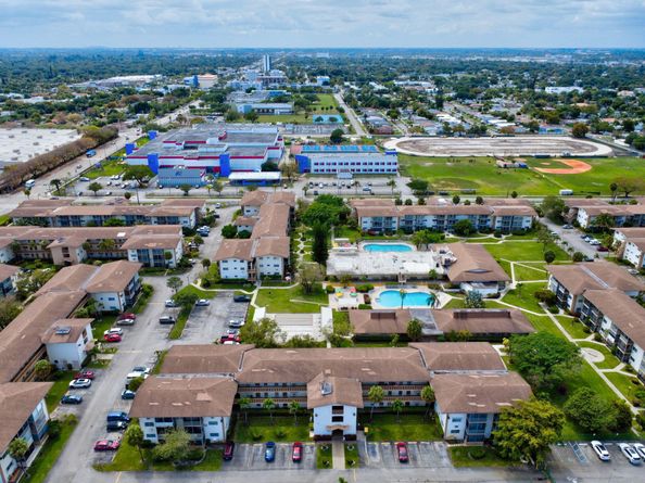 16790 NE 14th Avenue 310, Miami FL 33162