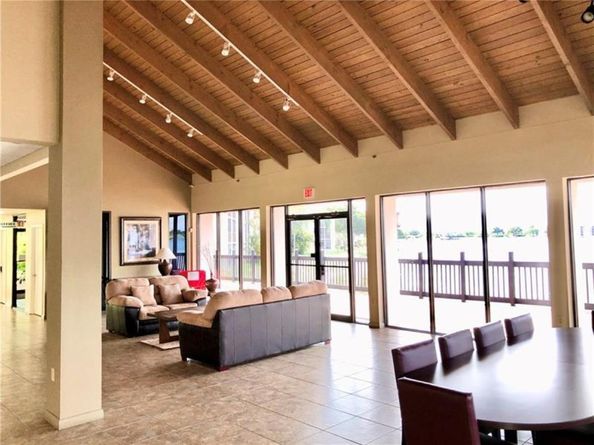 106 Lake Emerald Dr 315, Oakland Park FL 33309