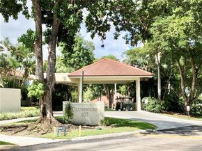 106 Lake Emerald Dr 315, Oakland Park FL 33309