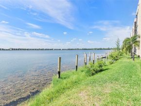 106 Lake Emerald Dr 315, Oakland Park FL 33309