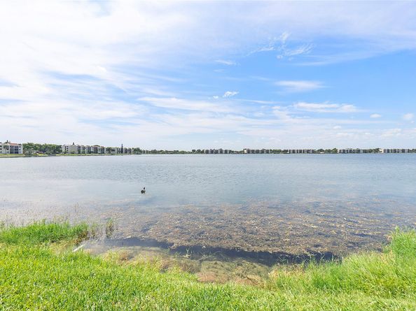 106 Lake Emerald Dr 315, Oakland Park FL 33309