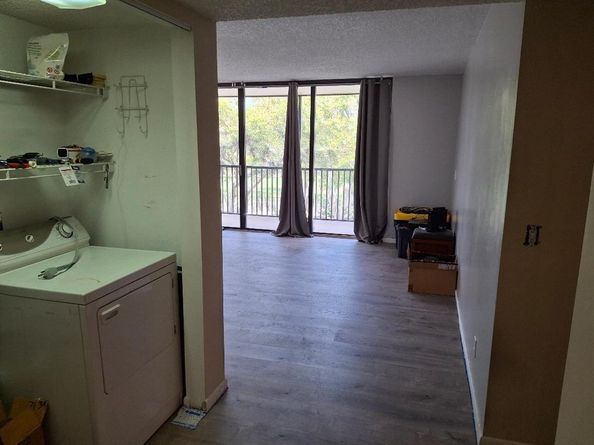 106 Lake Emerald Dr 315, Oakland Park FL 33309