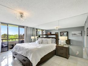 4770 Fountains Dr 304, Lake Worth FL 33467