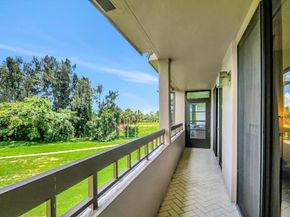 4770 Fountains Dr 304, Lake Worth FL 33467