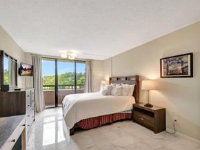 4770 Fountains Dr 304, Lake Worth FL 33467