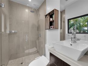 4475 N Meridian Avenue, Miami Beach FL 33140