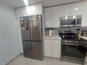 16300 Golf Club Road 317, Weston FL 33326
