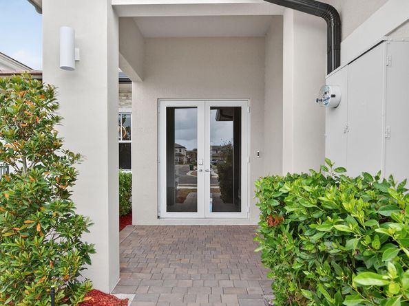 4421 SW 123rd Ln, Davie FL 33330