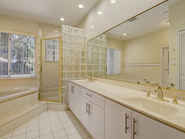 4640 NW 28th Way, Boca Raton FL 33434