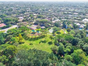 4640 NW 28th Way, Boca Raton FL 33434