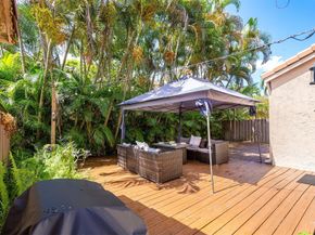 10814 NW 12th Dr, Plantation FL 33322