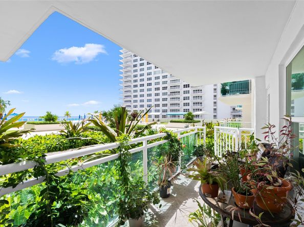 3900 Galt Ocean Dr 105, Fort Lauderdale FL 33308