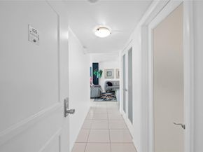 3900 Galt Ocean Dr 105, Fort Lauderdale FL 33308