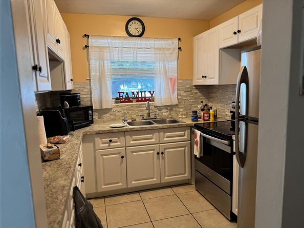 3033 NW 43th Ave 104, Lauderdale Lakes FL 33313