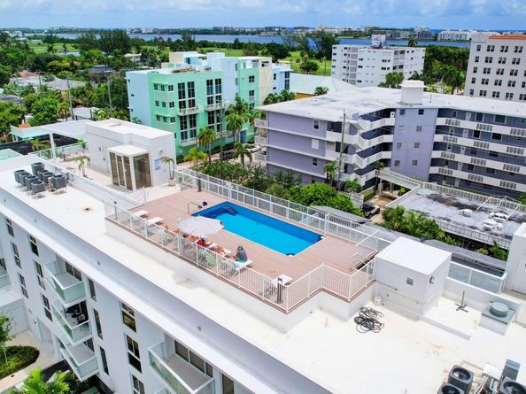 117 Lake Avenue 304, Lake Worth Beach FL 33460