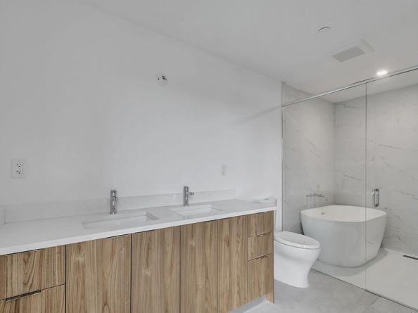 117 Lake Avenue 304, Lake Worth Beach FL 33460