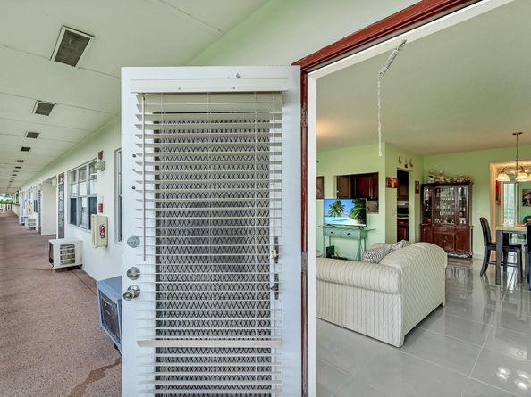 412 Brighton J 412, Boca Raton FL 33434