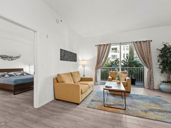 804 E Windward Way 122, Lantana FL 33462