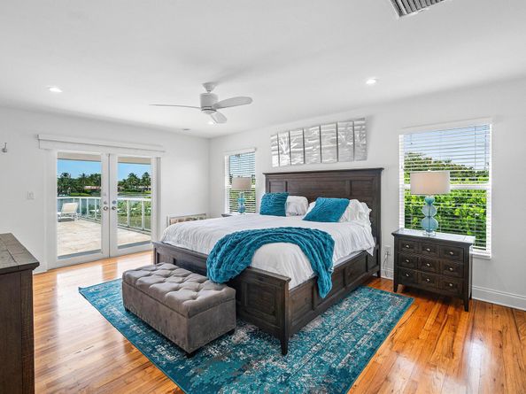 7150 W Lake Drive, Lake Clarke Shores FL 33406