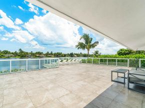 7150 W Lake Drive, Lake Clarke Shores FL 33406