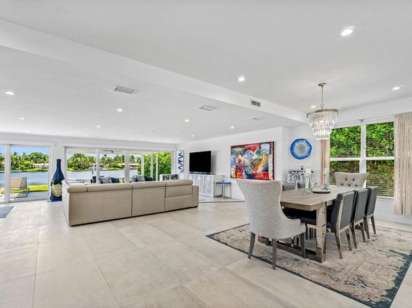 7150 W Lake Drive, Lake Clarke Shores FL 33406