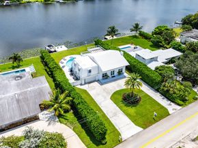 7150 W Lake Drive, Lake Clarke Shores FL 33406