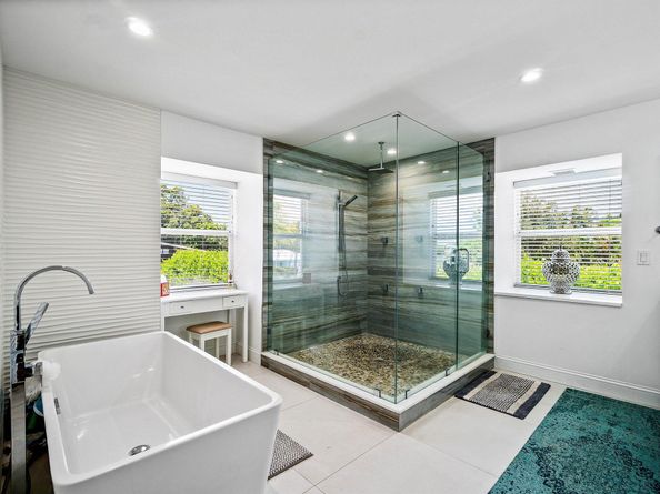 7150 W Lake Drive, Lake Clarke Shores FL 33406