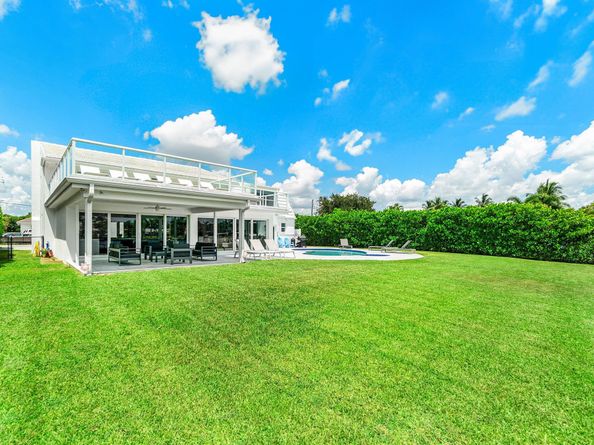 7150 W Lake Drive, Lake Clarke Shores FL 33406