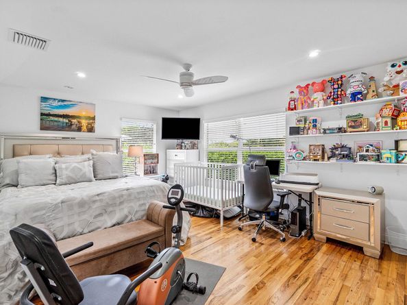 7150 W Lake Drive, Lake Clarke Shores FL 33406