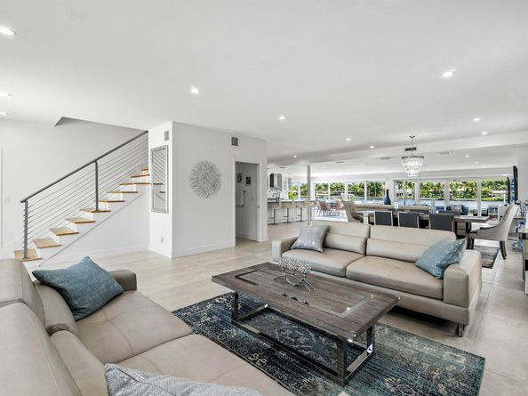 7150 W Lake Drive, Lake Clarke Shores FL 33406