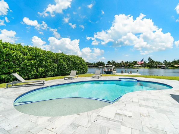 7150 W Lake Drive, Lake Clarke Shores FL 33406