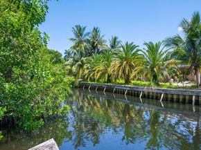708 NW 22nd St, Wilton Manors FL 33311