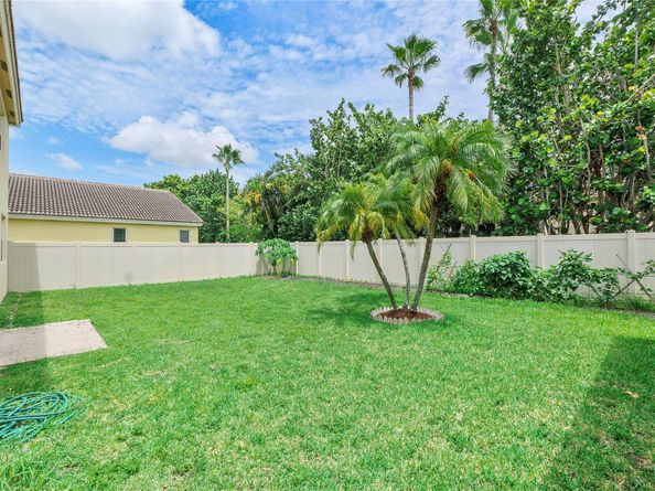 10739 Oak Bend Way, Wellington FL 33414