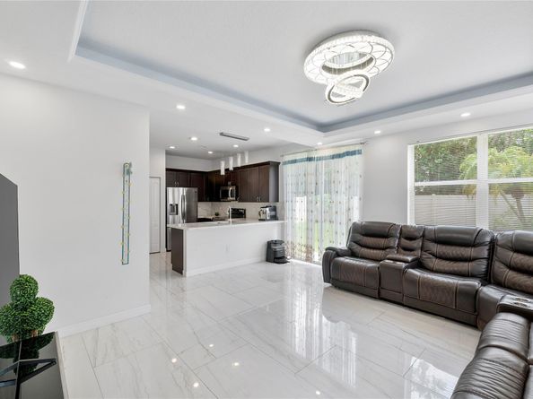 10739 Oak Bend Way, Wellington FL 33414