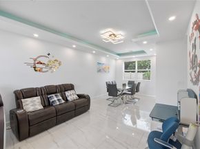 10739 Oak Bend Way, Wellington FL 33414