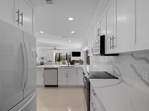 13321 Polo Club Road C203, Wellington FL 33414