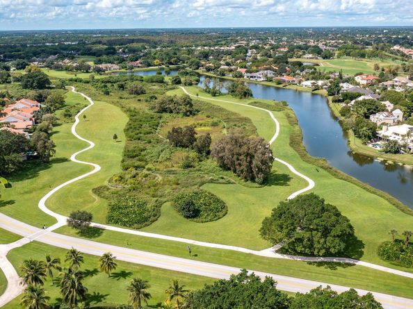 13321 Polo Club Road C203, Wellington FL 33414