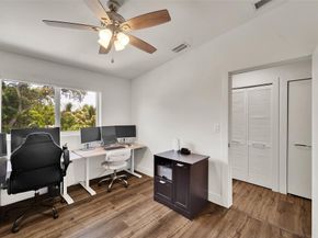 1484 NE 34th St 1484, Oakland Park FL 33334