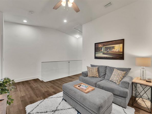 1484 NE 34th St 1484, Oakland Park FL 33334