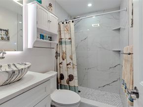6517 Bay Club Dr 4, Fort Lauderdale FL 33308