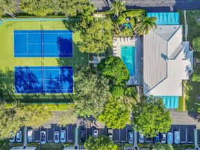 6517 Bay Club Dr 4, Fort Lauderdale FL 33308