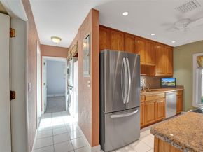 5562 SW 1st Ct, Plantation FL 33317
