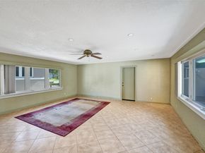 5562 SW 1st Ct, Plantation FL 33317