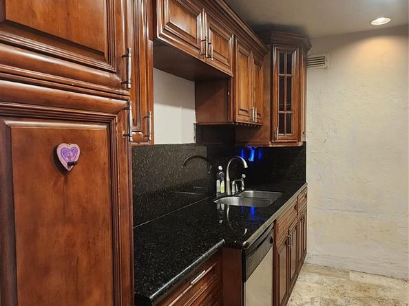 2008 S Jackson St C7, Hollywood FL 33020