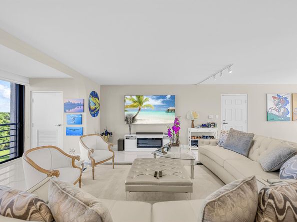 7582 Regency Lake Drive 601, Boca Raton FL 33433
