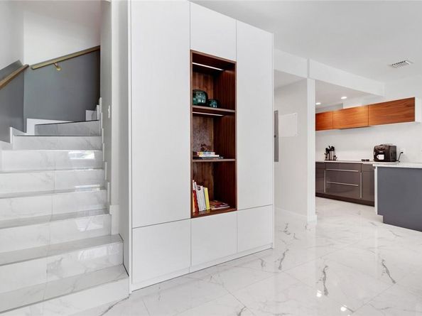 1460 Ocean Dr 506 (406), Miami Beach FL 33139