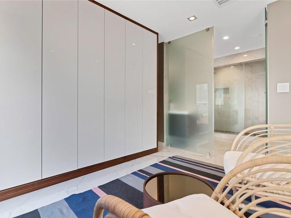 1460 Ocean Dr 506 (406), Miami Beach FL 33139