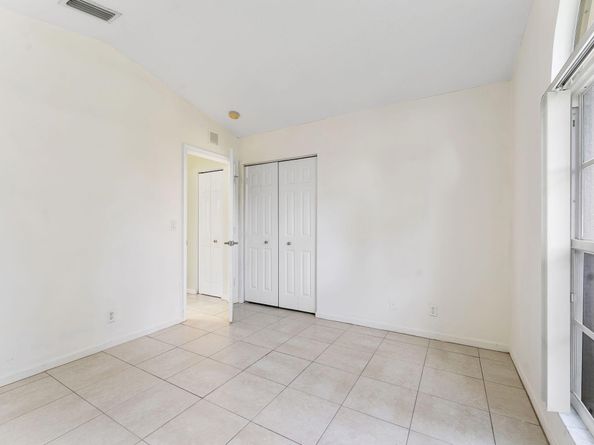 225 Preserve Court, Royal Palm Beach FL 33411
