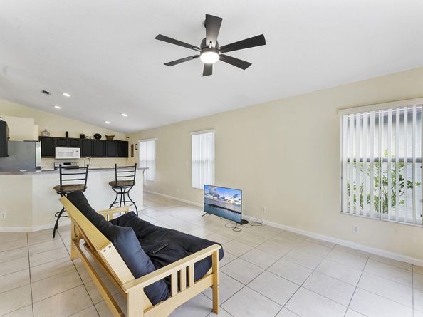 225 Preserve Court, Royal Palm Beach FL 33411