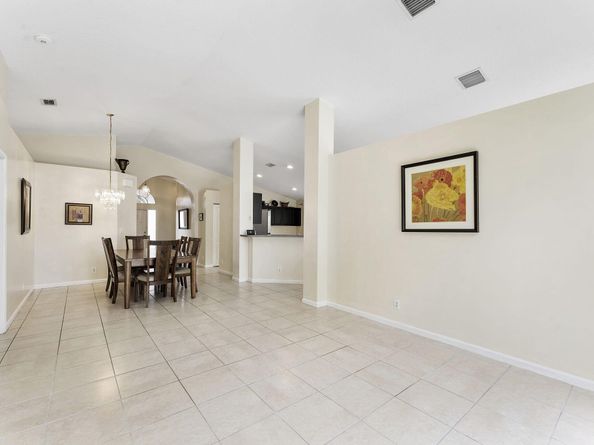 225 Preserve Court, Royal Palm Beach FL 33411
